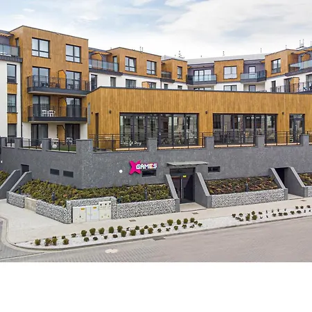 アパート Bel Mare 128 Z Ogrodkiem ミエンジズドロイェ